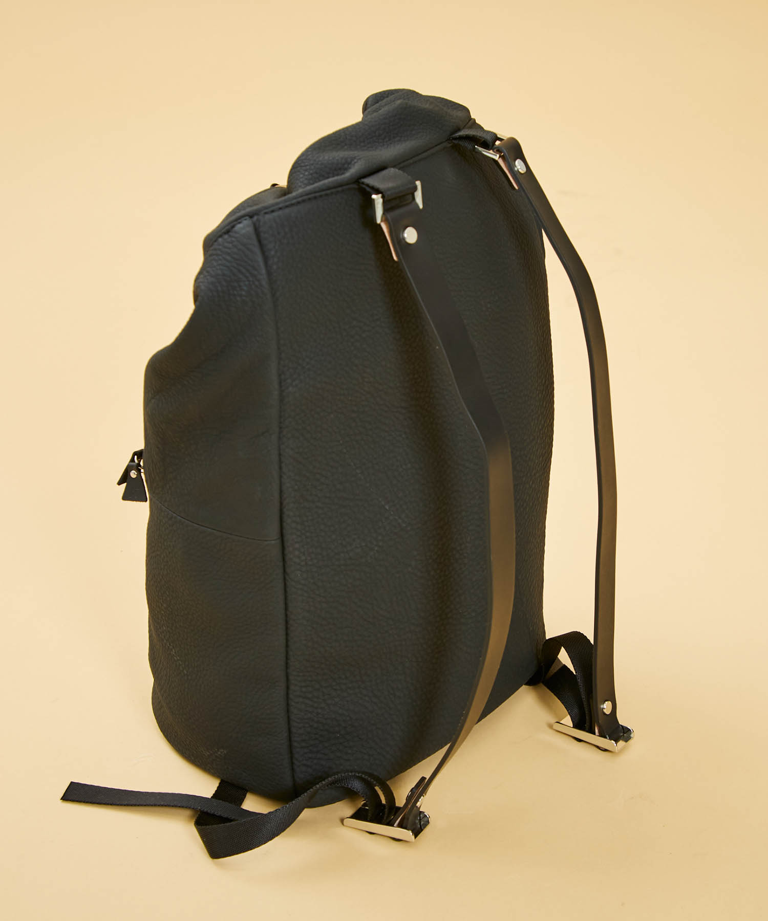 W 22SS ROLL TOP BACK PACK
