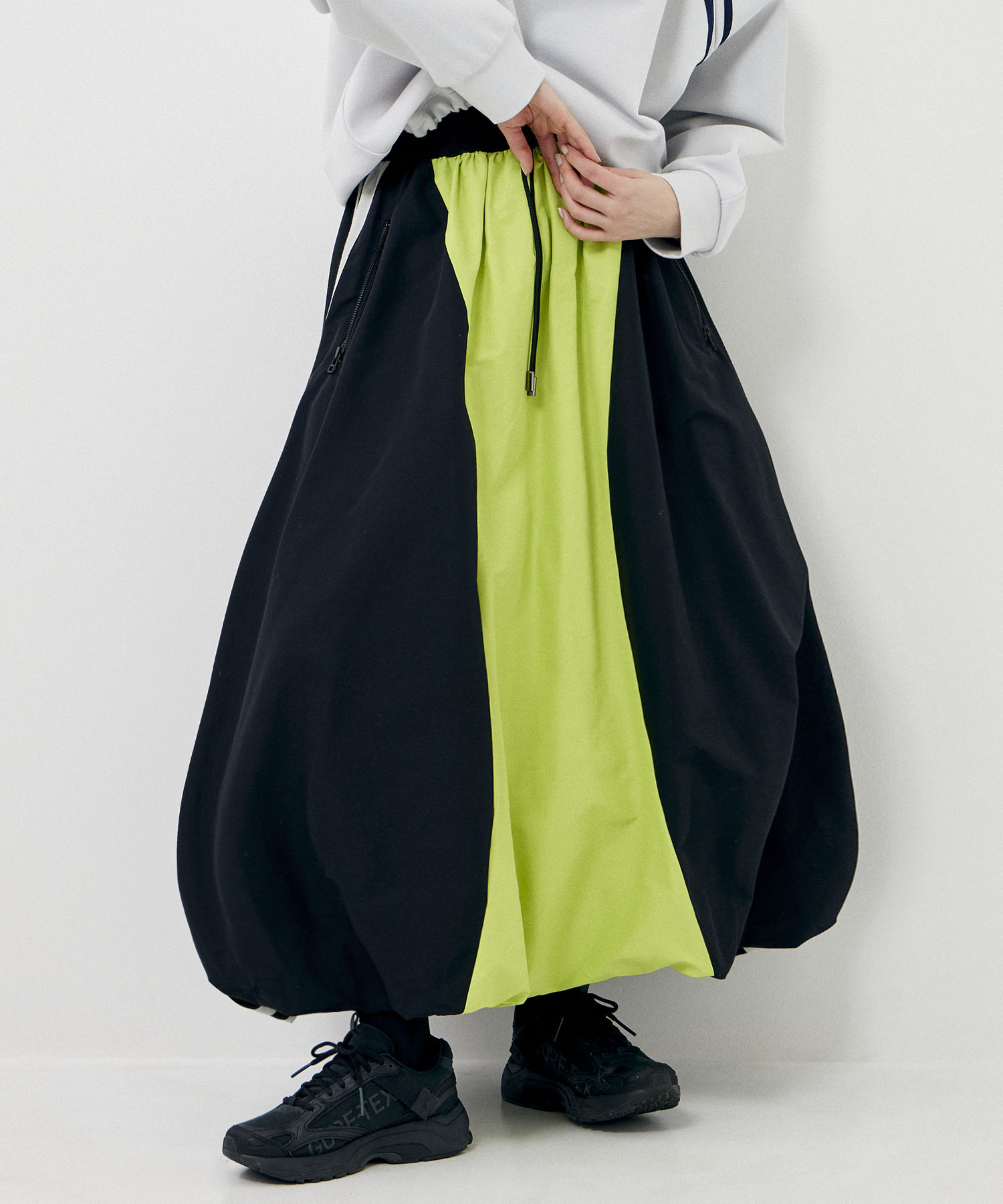 A+TOKYO スカートの商品ページ